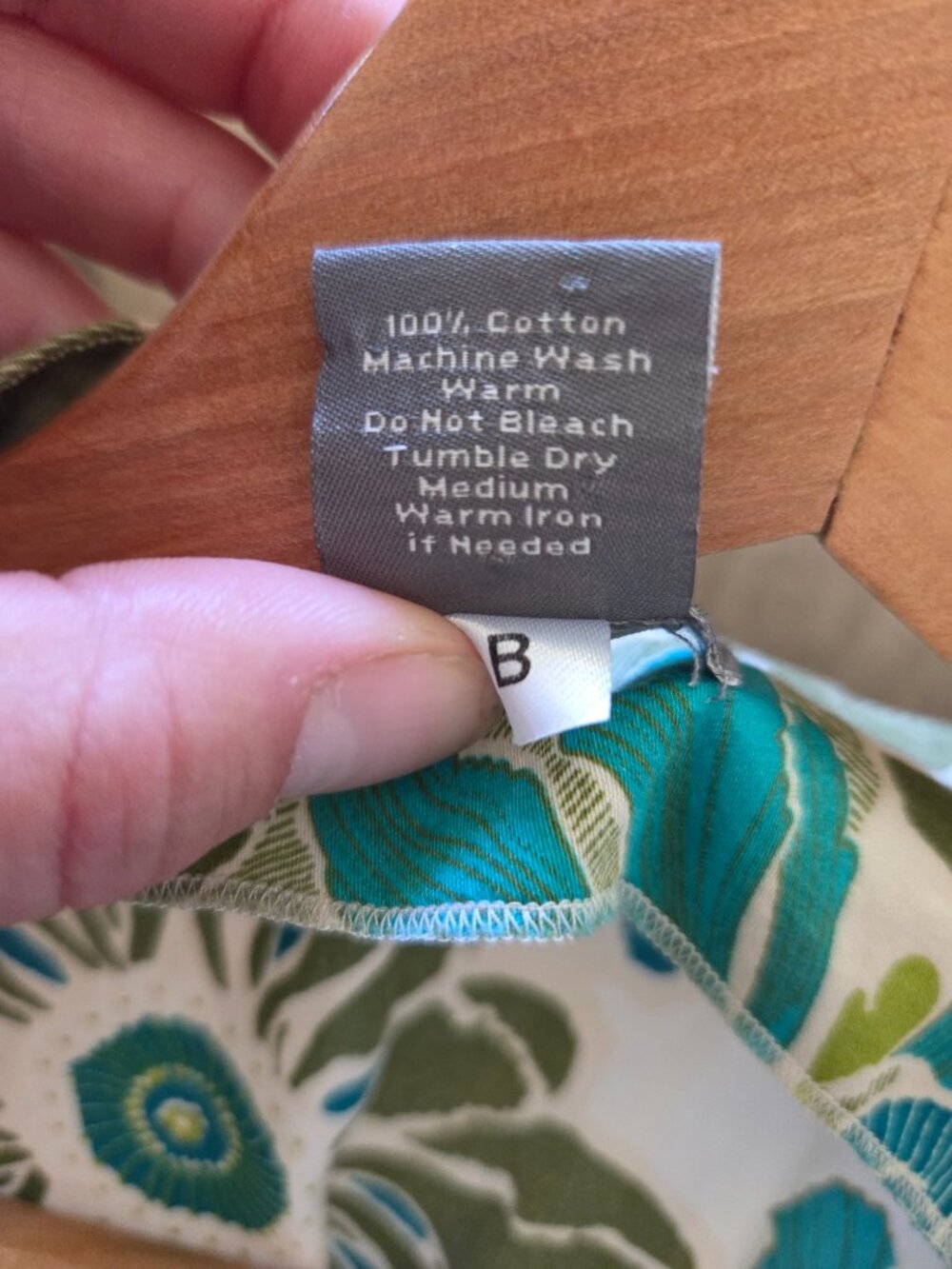 Ann Taylor Sleeveless Floral Top - Picture 4 of 6